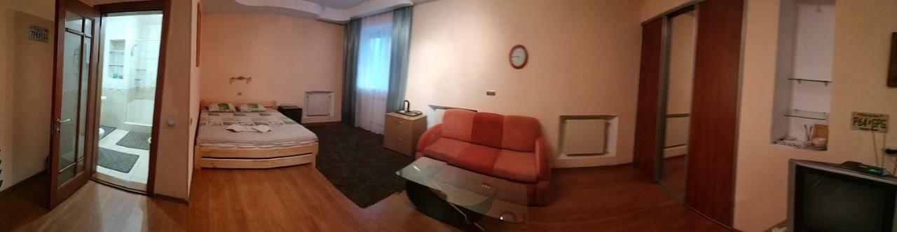 Отель Хата Dnipro Eksteriør billede